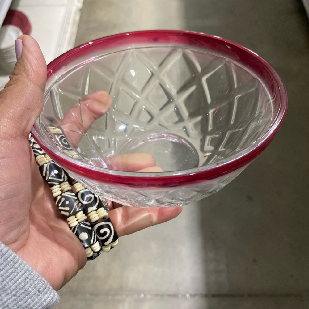 Vintage indiana dimond glass bowl